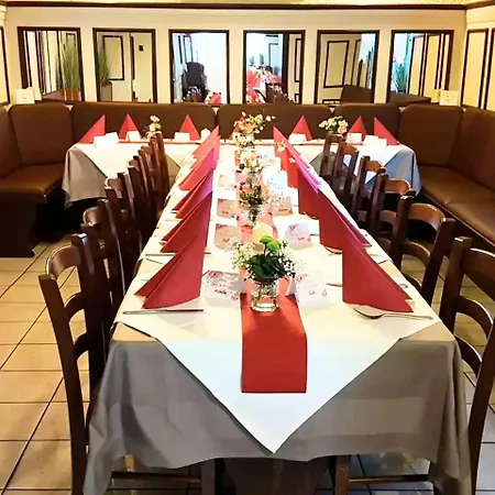 فندق Rheinlaender Seehotel