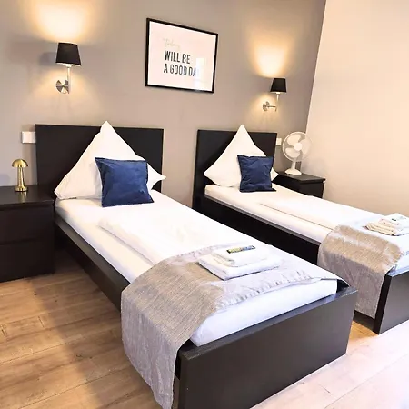 Rheinlaender Seehotel فندق ليفركوزن