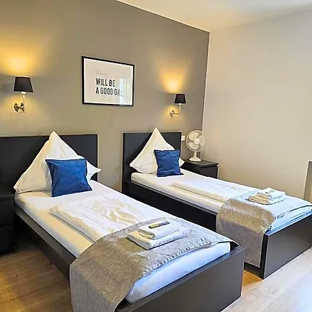 Rheinlaender Seehotel * 레버쿠젠